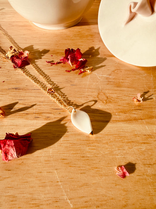 Porcelain Necklace Eleanor